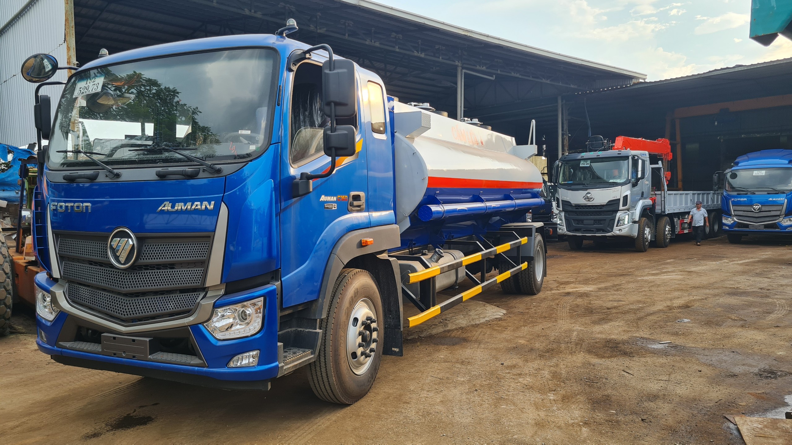 Xi téc chở xăng Foton Auman C160