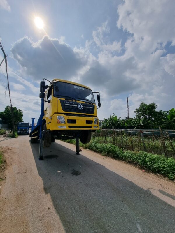 XE NÂNG ĐẦU CHỞ MÁY CÔNG TRÌNH DONGFENG DFH5160XXYBX5V